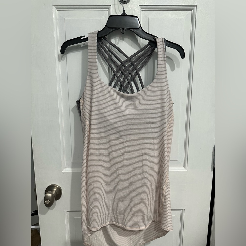 SOLD Lulu tank top with built in bra sz12